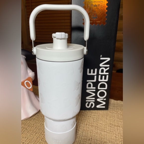 GHOSTS Simple Modern LIMITED EDITION HARVEST COLLECTION 30oz Pivot Water Bottle - Picture 8 of 11